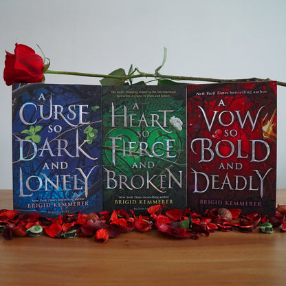 A Heart So Fierce and Broken (Cursebreakers #2)